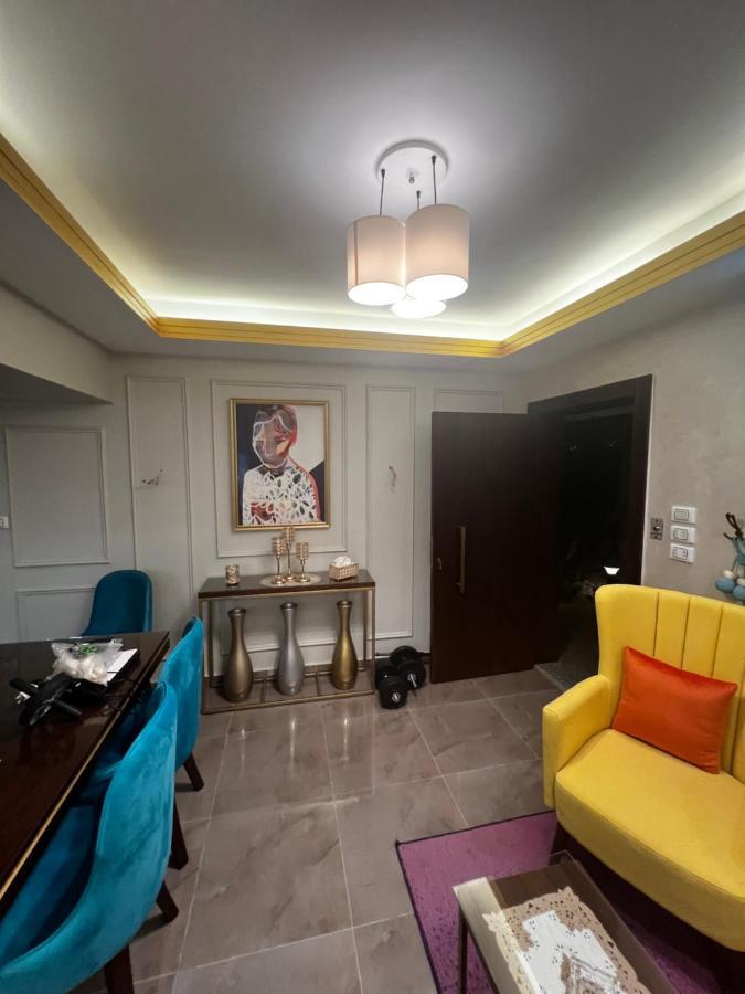 Luxury Flat With Garden And Private Entrance شقة فاخرة بحديقة و مدخل خاص Káhira Exteriér fotografie
