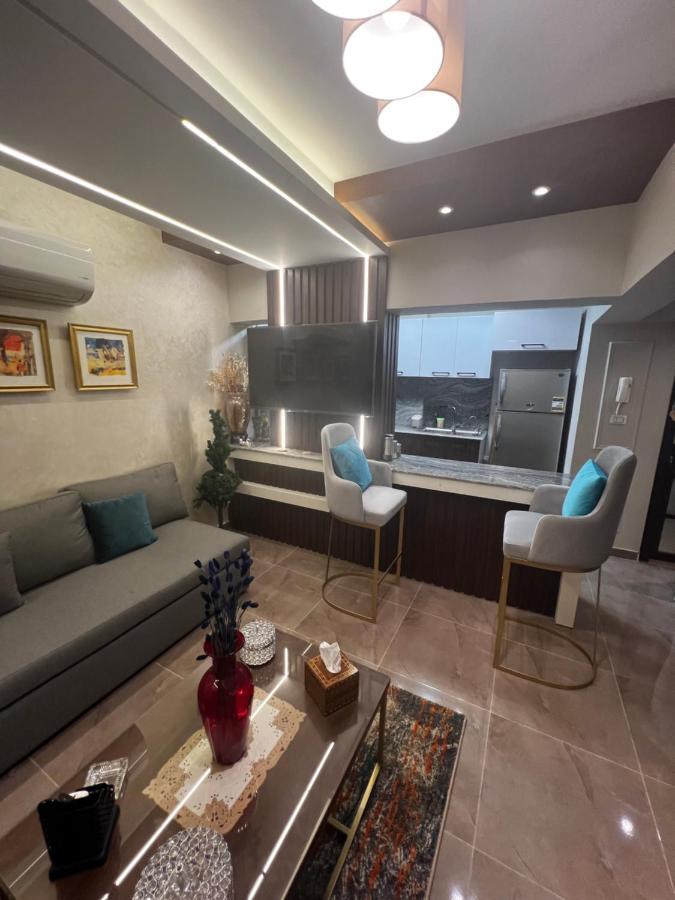 Luxury Flat With Garden And Private Entrance شقة فاخرة بحديقة و مدخل خاص Káhira Exteriér fotografie