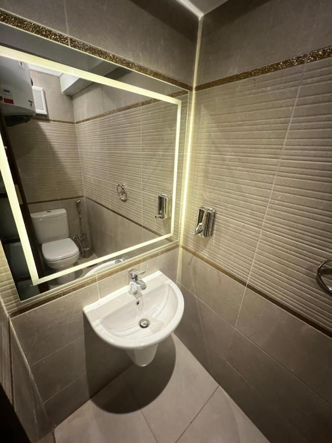 Luxury Flat With Garden And Private Entrance شقة فاخرة بحديقة و مدخل خاص Káhira Exteriér fotografie