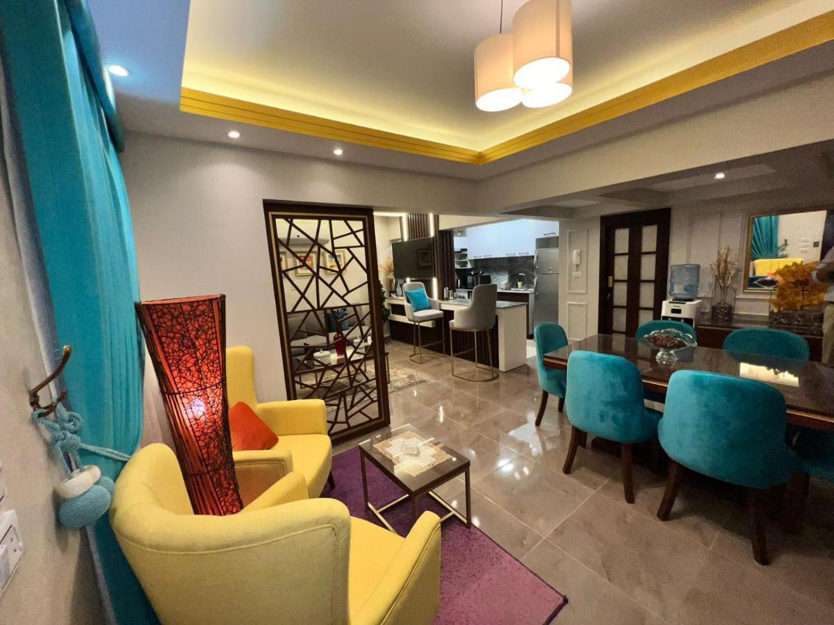 Luxury Flat With Garden And Private Entrance شقة فاخرة بحديقة و مدخل خاص Káhira Exteriér fotografie
