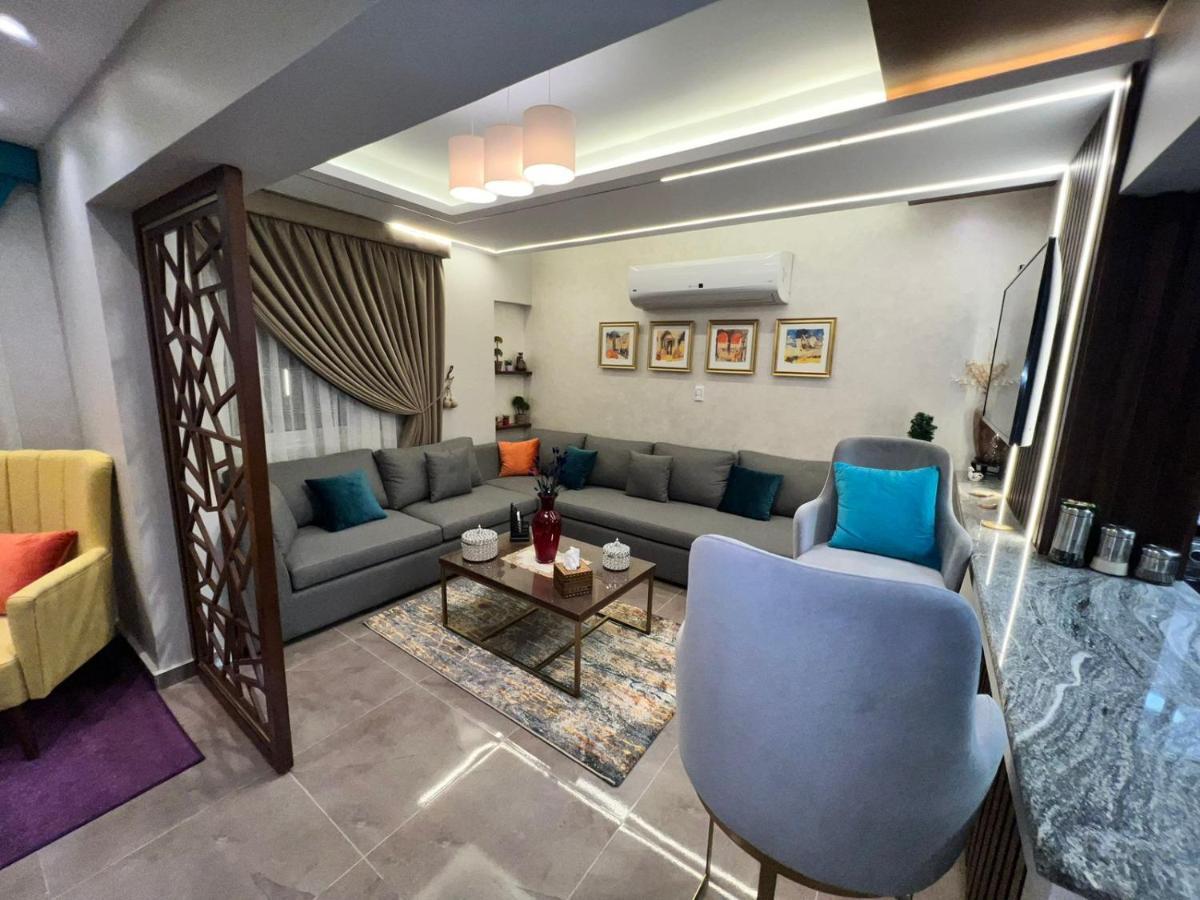 Luxury Flat With Garden And Private Entrance شقة فاخرة بحديقة و مدخل خاص Káhira Exteriér fotografie