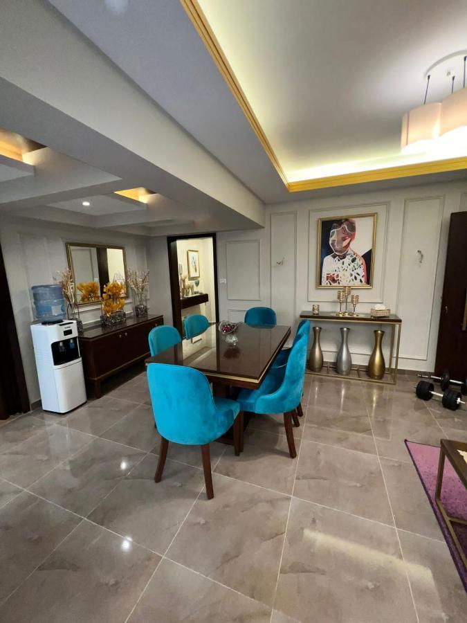 Luxury Flat With Garden And Private Entrance شقة فاخرة بحديقة و مدخل خاص Káhira Exteriér fotografie